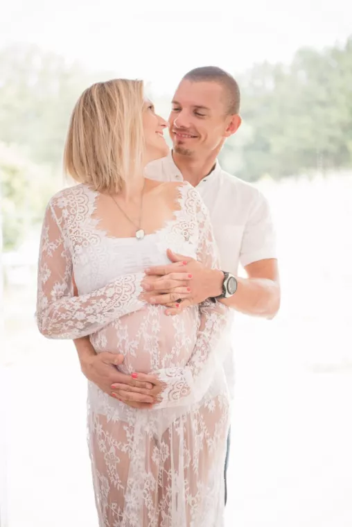 Séance photo grossesse en duo, Massif de la Chartreuse, Ariane Castellan Photographe