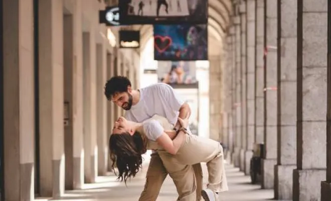Carte cadeaux St Valentin, une séance photo couple, famille ou solo à offrir, Massif de la Chartreuse, Ariane Castellan Photographe