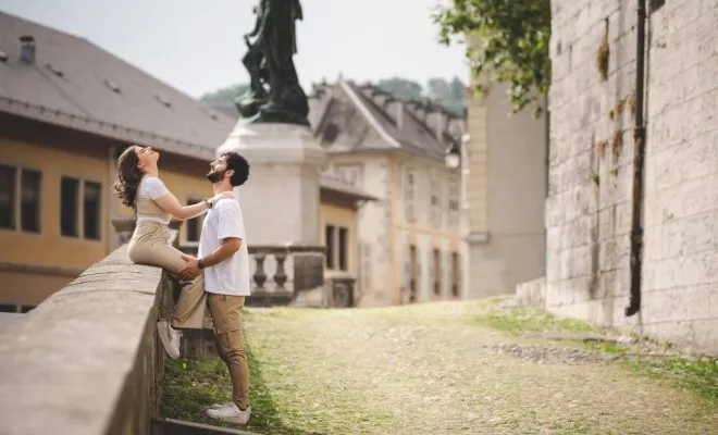 Carte cadeaux St Valentin, une séance photo couple, famille ou solo à offrir, Massif de la Chartreuse, Ariane Castellan Photographe