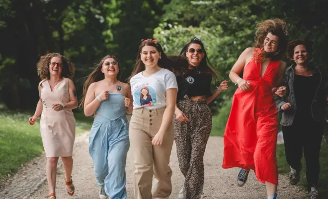 Enterrement vie jeune fille, photographe EVJF en Savoie, Isère Rhône-Alpes, Massif de la Chartreuse, Ariane Castellan Photographe