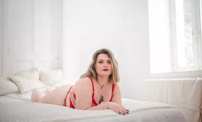 Séance photo boudoir, portrait, nu artistique, photographe en Chartreuse, Savoie, Isère en Rhône-Alpes, Massif de la Chartreuse, Ariane Castellan Photographe