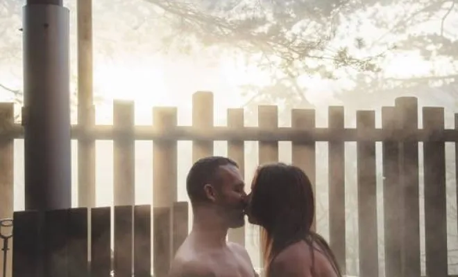 Séance photo couple boudoirs, photographe en Chartreuse, Savoie, Isère en Rhône-Aples, Massif de la Chartreuse, Ariane Castellan Photographe