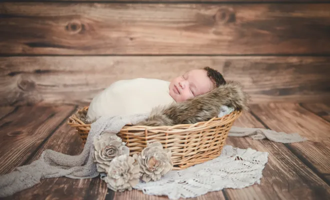 Séance photo naissance en studio ou à domicile, photographe en Chartreuse près de Chambéry en Savoie