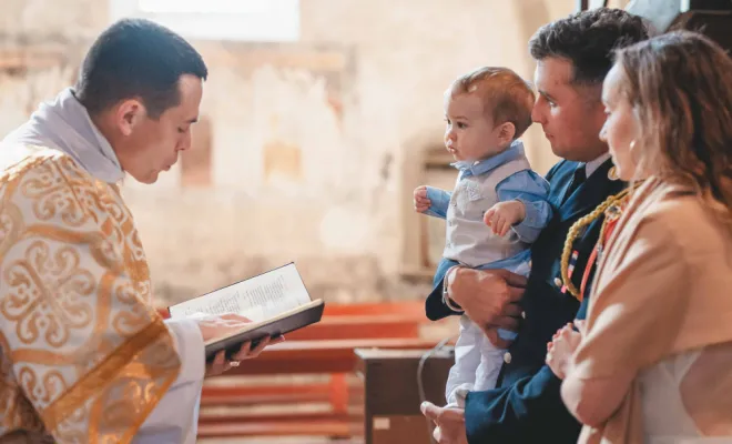 Baptême, Cérémonie, photographe des familles, Savoie, Isère, massif de la Chartreuse, Chambery 