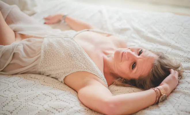 Ariane Castellan Photographe pour séance photo boudoirs dans le Massif de la Chartreuse, Chambéry, Savoie et Isère 