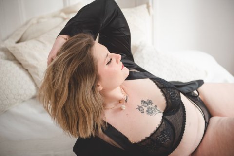 Séance photo boudoir, portrait, nu artistique, photographe en Chartreuse, Savoie, Isère en Rhône-Alpes