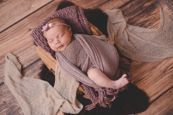 Séance photo naissance, bébé,  Ariane Castellan photographe Chambéry, Savoie, Isère 