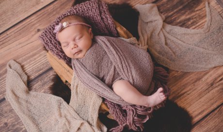 Séance photo naissance, bébé,  Ariane Castellan photographe Chambéry, Savoie, Isère 