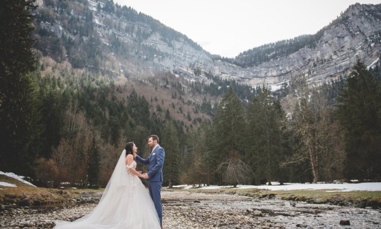 Photo de couple après mariage, after day, Photographe St-Pierre-d'Entremont, massif de la Chartreuse, Savoie, Isère