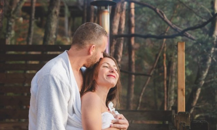 Séance photo couple boudoirs, photographe en Chartreuse, Savoie, Isère en Rhône-Aples