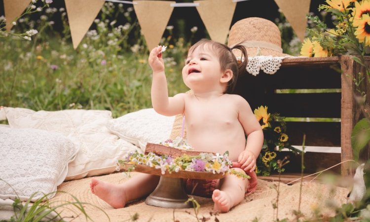 Ariane Castellan Photographe Savoie, Chartreuse, Chambery, séance photo anniversaire smash the cake