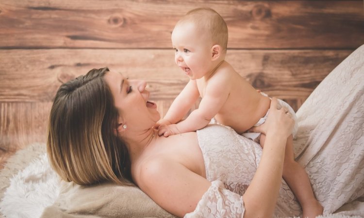 ariane Castellan Photographe Savoie, Chambery, séance photo bébé