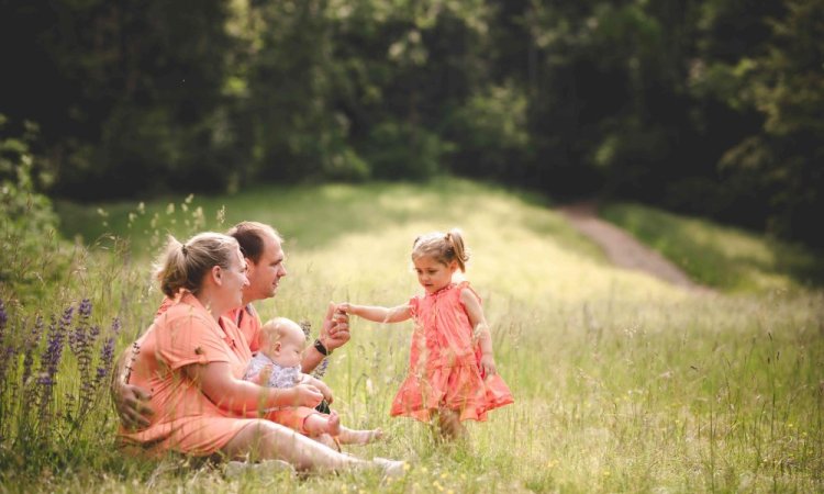 séance photo en famille - Ariane Castellan photographe Savoie Chambery Isère Rhône-Alpes 