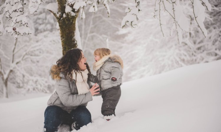 séance photo en famille - Ariane Castellan photographe Savoie Chambery Isère Rhône-Alpes 