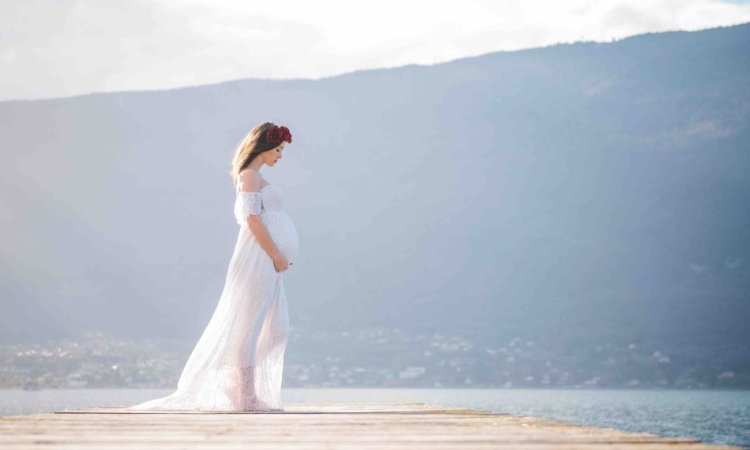 séance photo grossesse, Ariane Castellan photographe Chambéry, Savoie, Isère 